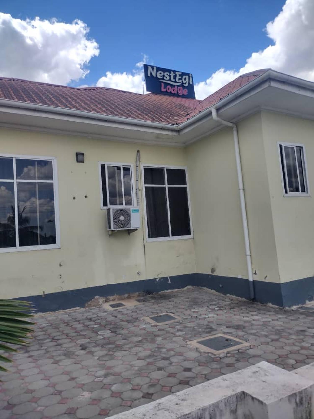 NEST EGI LODGE